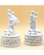 SPOSA IN BRACCIO ALLO SPOSO E/O SPOSI IN PIEDI