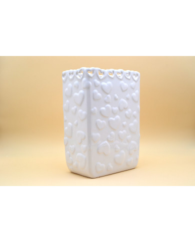 VASO PORTAFIORI CON DECORO CUORI