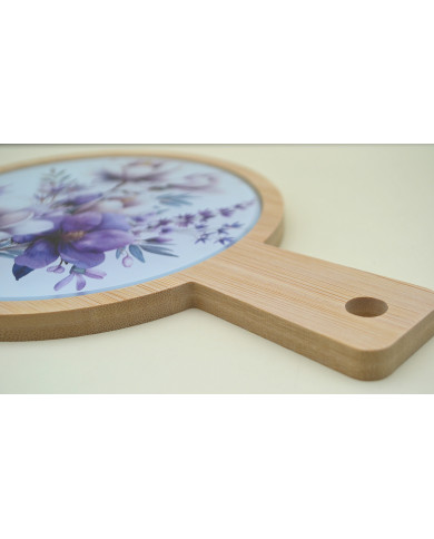 TAGLIERE TONDO CON UN COLTELLO